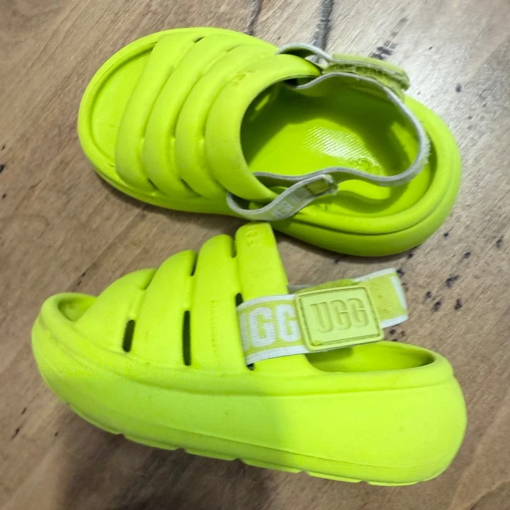 UGG pre owned